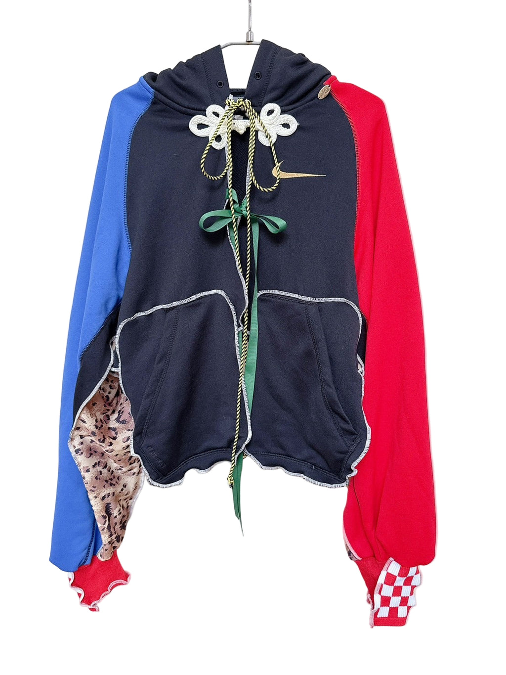 Nike青×赤ハウリー