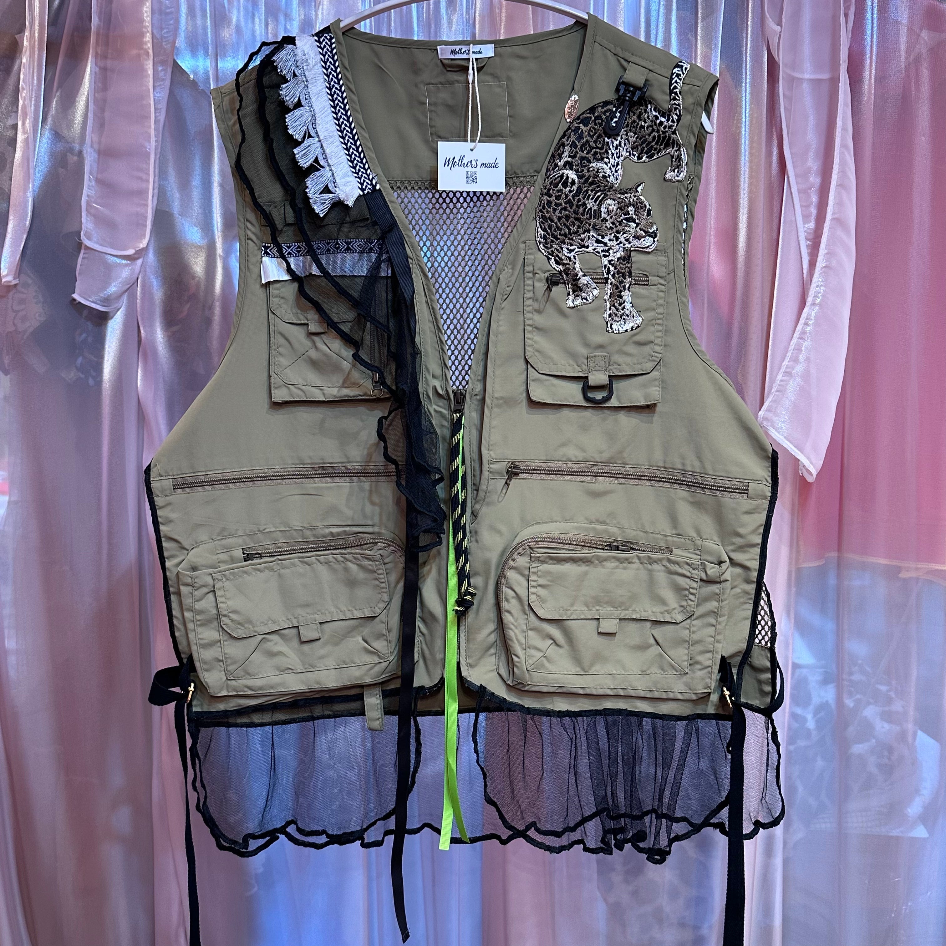 ベージュヒョウワッペンフィッシングチュールベスト