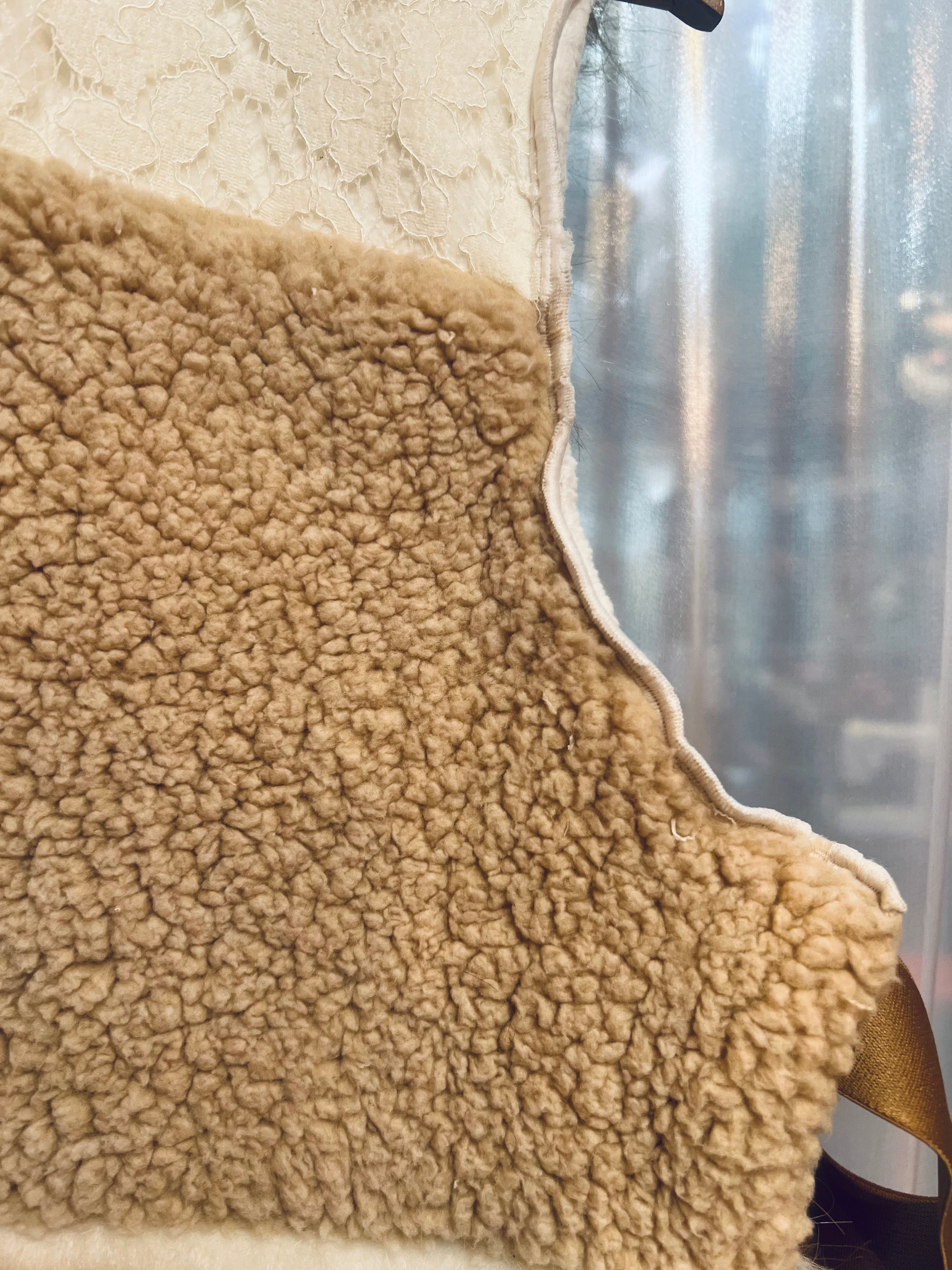 ファー xニットのパッチワークベスト