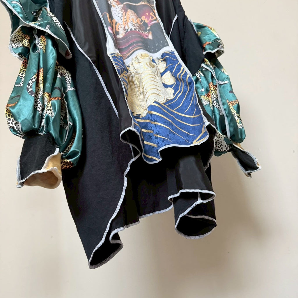 チータープリントのバルーンスリーブトップス