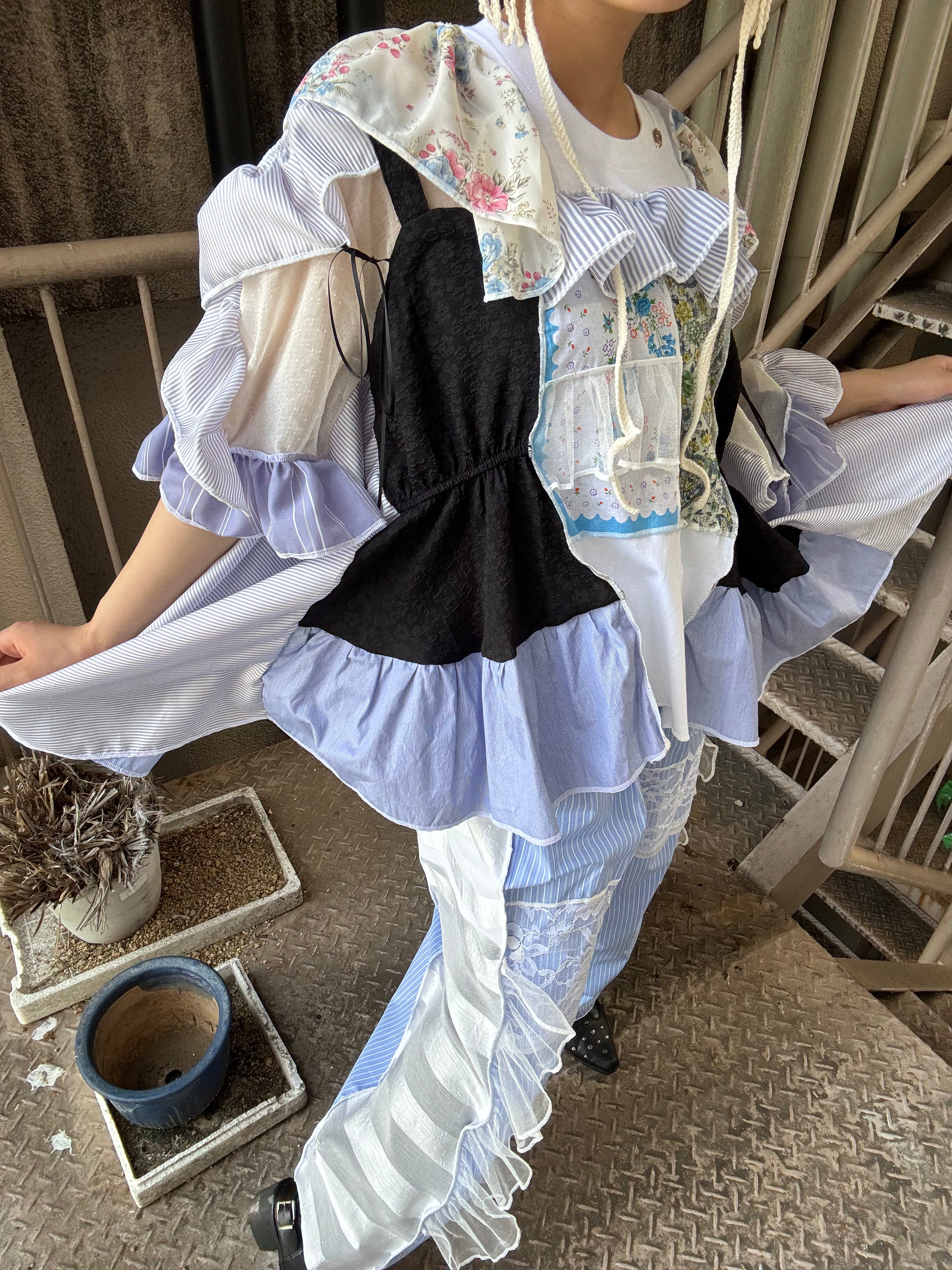 花柄キャミトップス