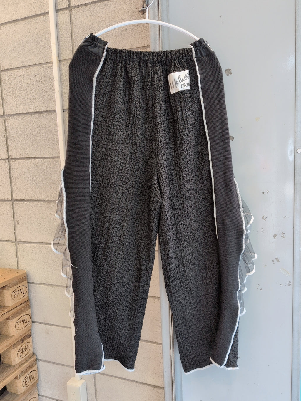 レース付きイージーパンツ 黒